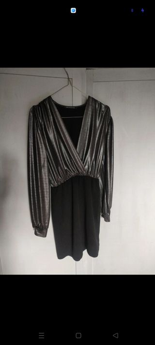 Abito argento e gonna nera