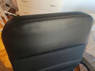 Silla de oficina negra