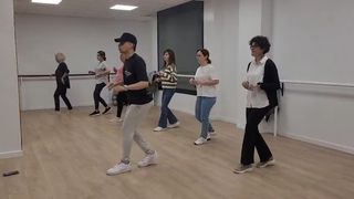 CLASES DE BAILE PERSONALIZADAS Y GRUPALES