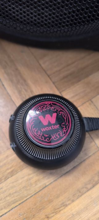 Altavoces Woxter Negros