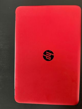 Ordenador portátil HP rojo