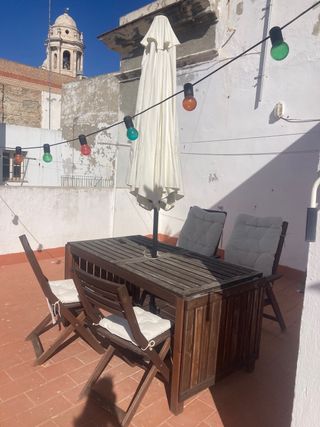Conjunto mesa y sillas exterior madera Nammaro