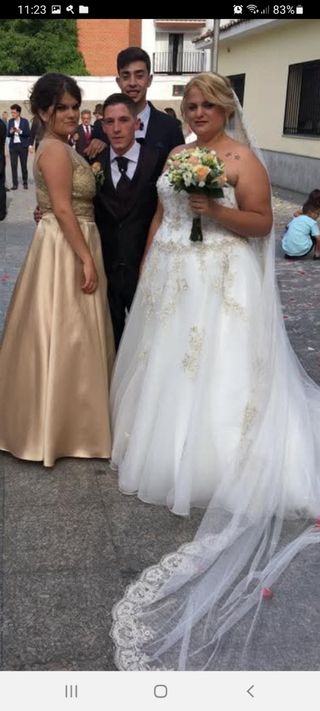 Vestido de Novia Dorado y Blanco
