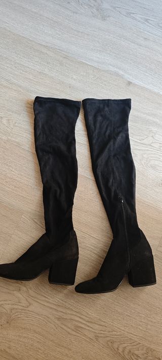 Botas altas negras