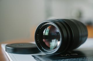 Leica Summarit-M 90mm f/2.5 E46