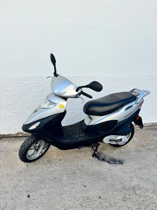 Kymco 125cc Plata