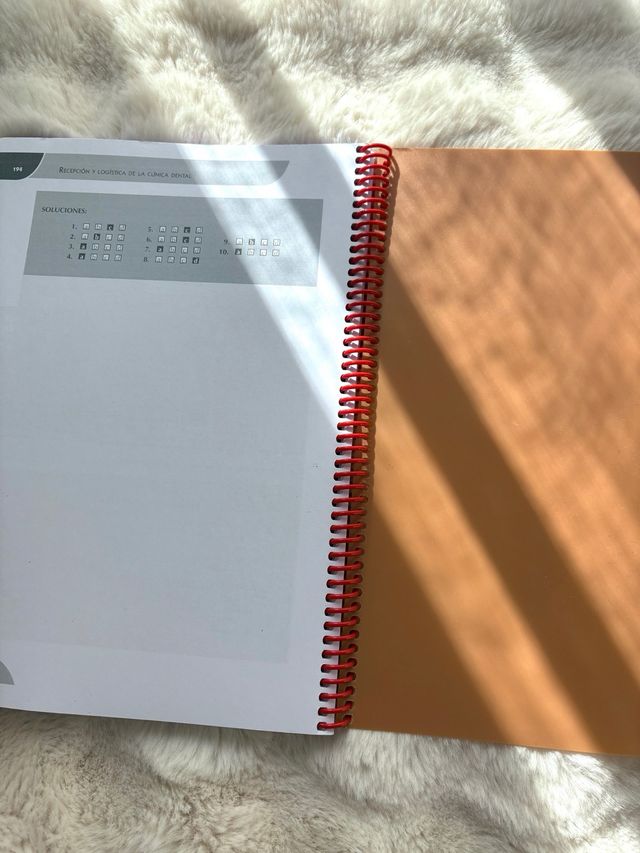 Recepción y logística de la clínica dental