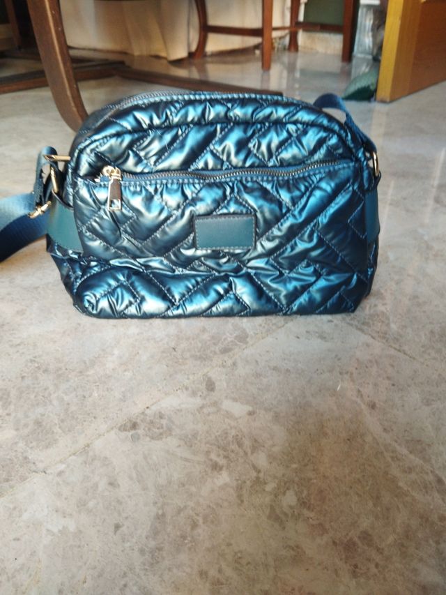 Bolso bandolera azul metalizado
