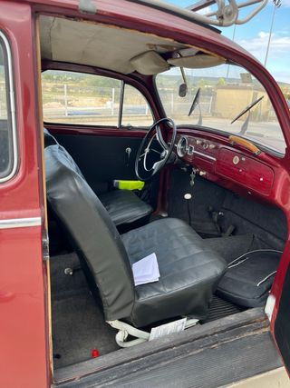 VW Escarabajo 1963 clásico en funcionamiento