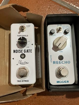 Rowin Greenizer echo noise Compressor Pedali