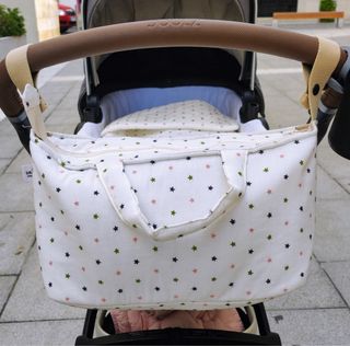 Bolso y cubre capazo La Giraffa Bianca