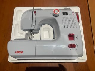 Máquina de coser Ufesa SW3003 Performance