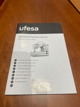 Máquina de coser Ufesa SW3003 Performance