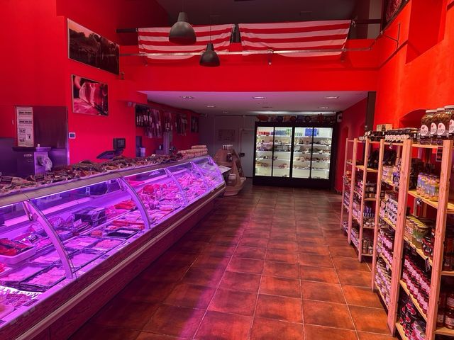 se traspasa carnicería charcuteria amorebieta