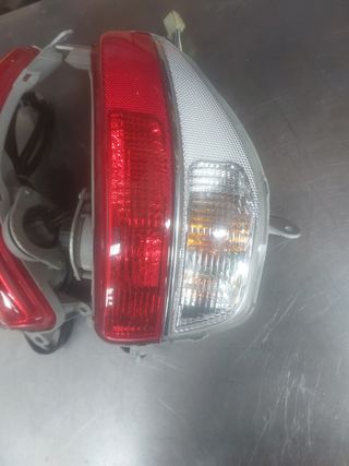 Faro trasero Suzuki Burgman 650 2009