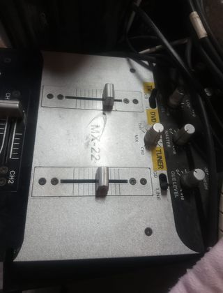 4 Altavoces QSC Negro + Mx-22