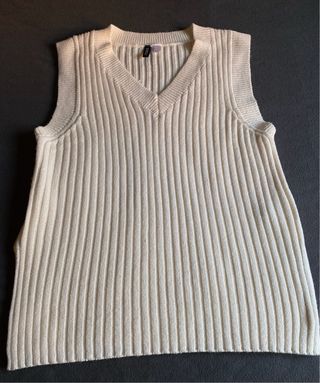 Chaleco Divided crema talla S