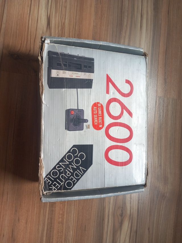 Consola marca Lavis 2600 Retro