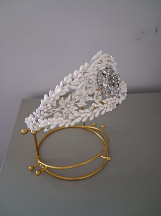 Tiara de Novia Plateada y Blanca