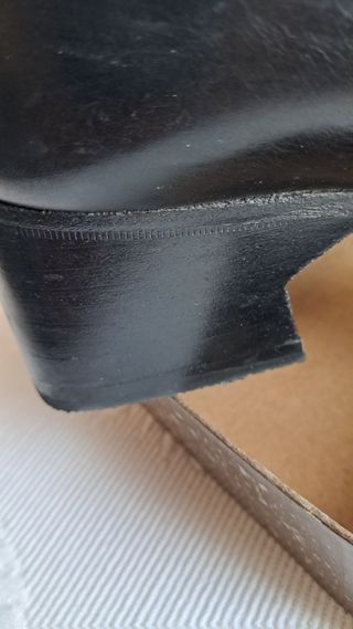 Zapatos de salón negros LOTTUSSE