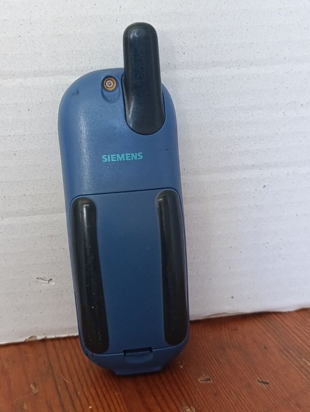 TELEFONO MOVIL / SIEMENS C - 35 / NO PROBADO / PAR