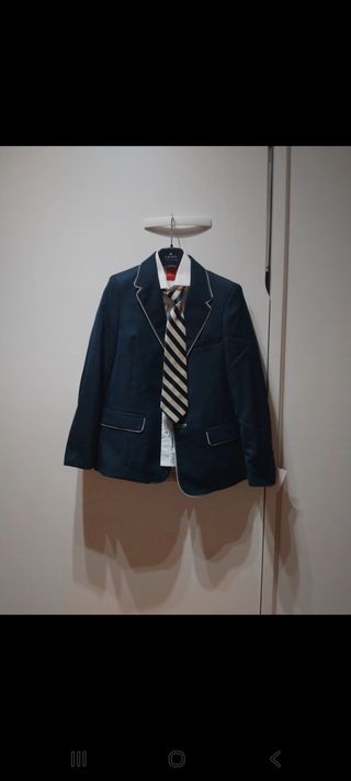 Traje de ceremonia niño azul y multicolor talla 10