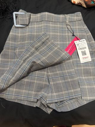 Falda pantalón cuadros Stradivarius Talla 32