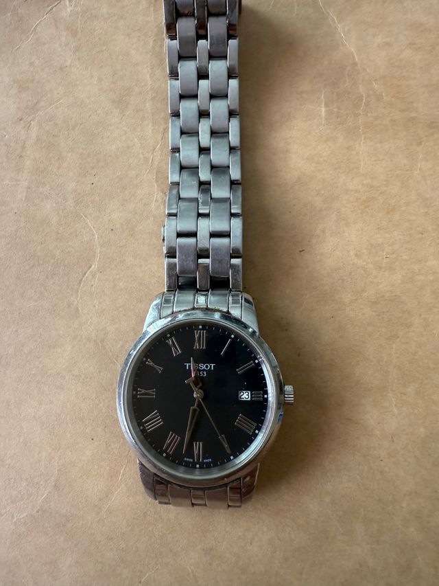 Reloj Tissot Negro y Plateado