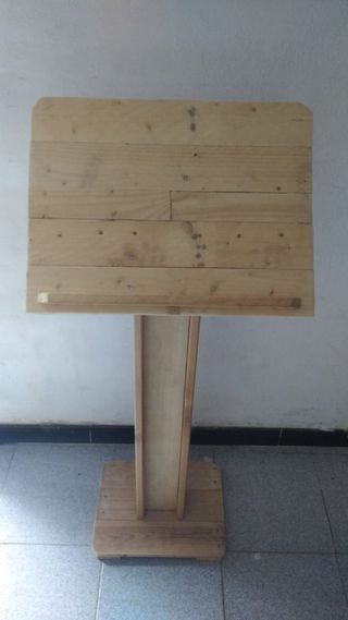 Atril para recepción 2 hojas A4