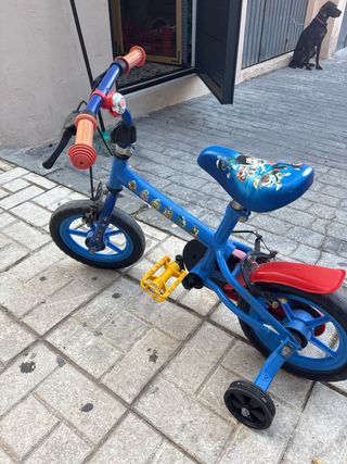 Bicicleta infantil azul con Paw Patrol