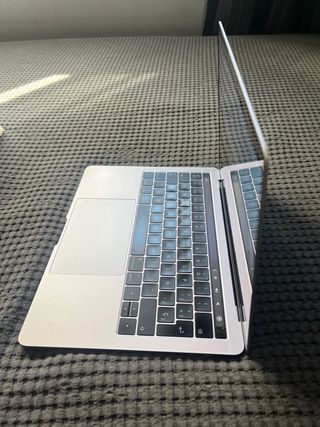 MacBook Pro 13” 2018 i5 3.1GHz 8GB RAM 500GB