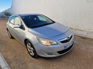 Opel Astra 2010