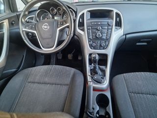 Opel Astra 2010