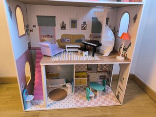 Casa de muñecas de madera Villa María