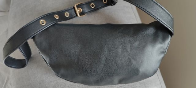 RIÑONERA BOLSO STRADIVARIUS PIEL