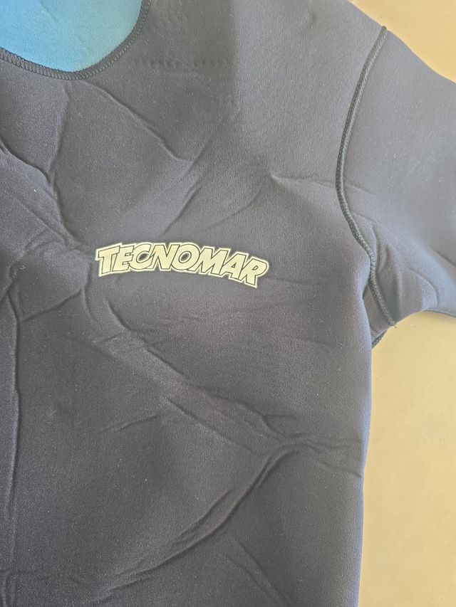 Camiseta y mono neopreno Talla S