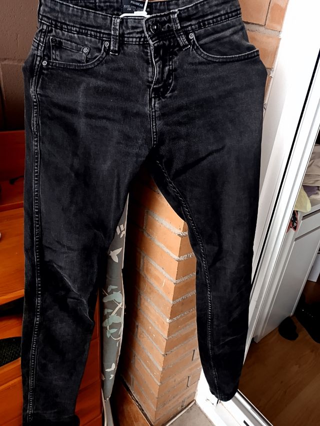 Pantalones vaqueros negros Pull&Bear mujer T.36