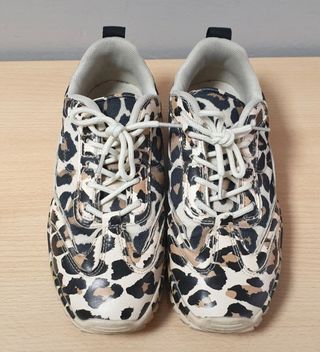 Zapatillas leopardo