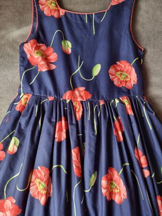 Vestido azul con estampado de amapolas 