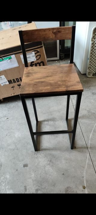 Lote mesas y taburetes terraza bar