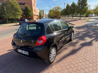 Renault Clio 1.4 GASOLINA 5 PUERTAS 