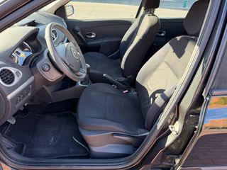 Renault Clio 1.4 GASOLINA 5 PUERTAS 