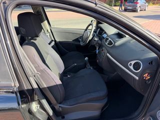 Renault Clio 1.4 GASOLINA 5 PUERTAS 
