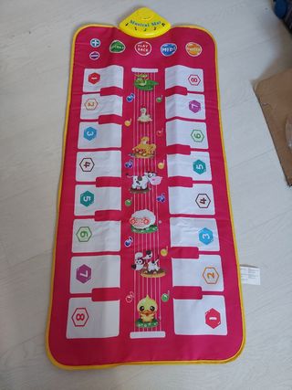 Alfombra musical infantil con animales