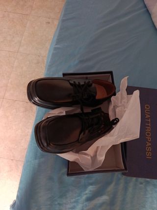 Zapatos QUATTROPASSI negros nuevos