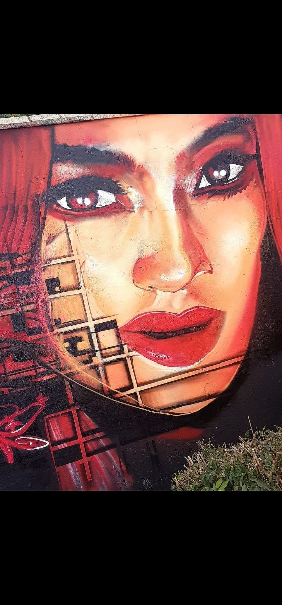 Pintura spray fachadas y negocios y interiores