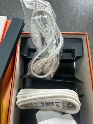 Motorola Moto E5 Caja Naranja/Amarillo