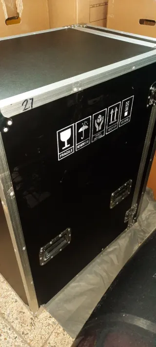 Baúl metálico vintage