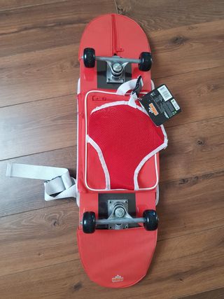 Monopatin Ferrari con Funda + rodilleras y coderas