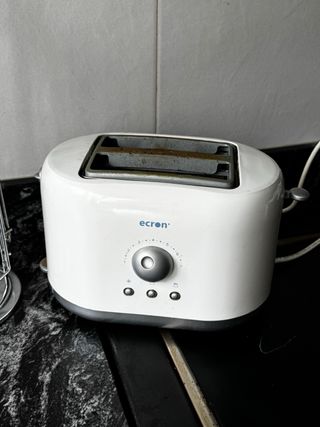 Cafetera Dolce Gusto + Portacápsulas